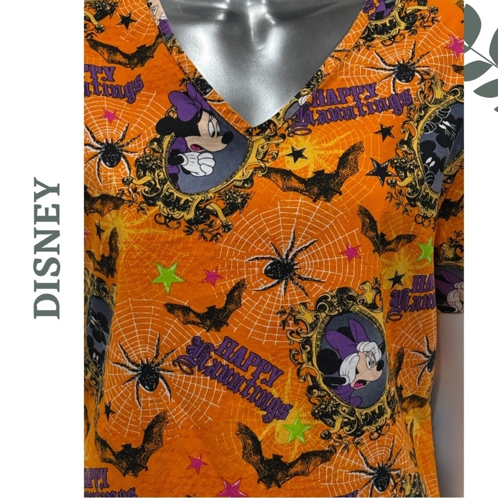 DISNEY Scrub Tops – Set of 2 (Holiday & Halloween Theme!) 🎃🎄
Size: Small Cotton - Picture 8 of 12